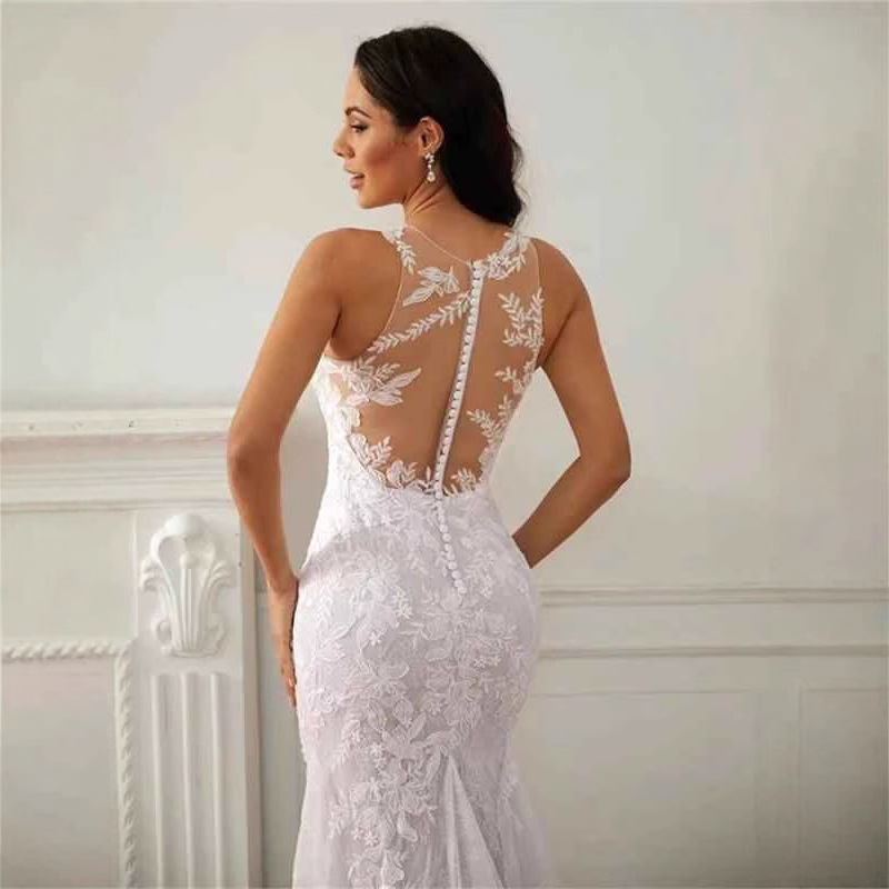 Column Lace Scoop Sleeveless Court Train Wedding Dress