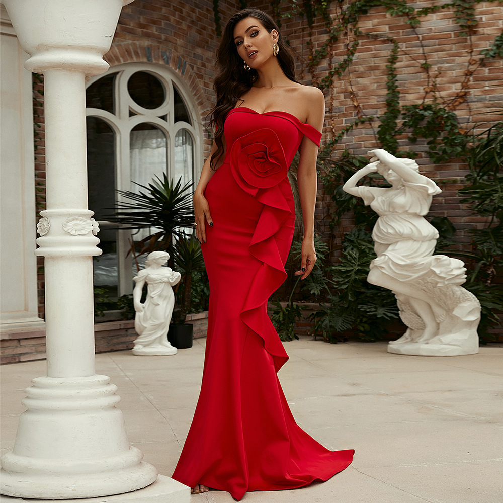 Red Off-Shoulder Sleeveless Evening Dress