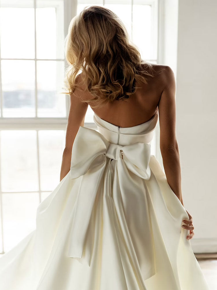 Ivory Satin Backless Bow Detail Mermaid Wedding Dress