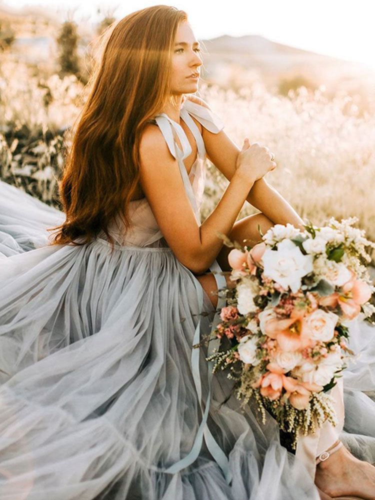 Light Grey V-Neck Sleeveless Tulle Maternity Wedding Dress