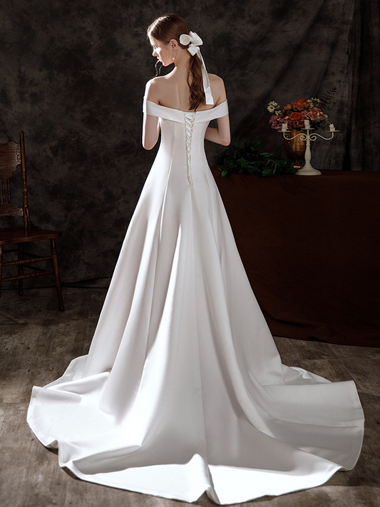 White Off-Shoulder Sleeveless Mermaid Wedding Dress