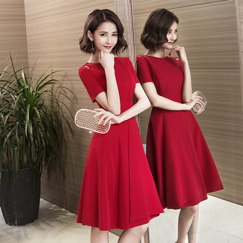 Simple Round Neck Short Sleeves Short Evening Dress