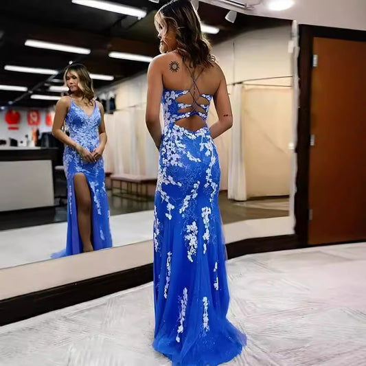 Applique V-neck Sleeveless Brush Train Prom Dress