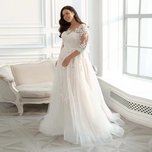 Long Sleeves Plus Size Wedding Dress With Appliques Lace