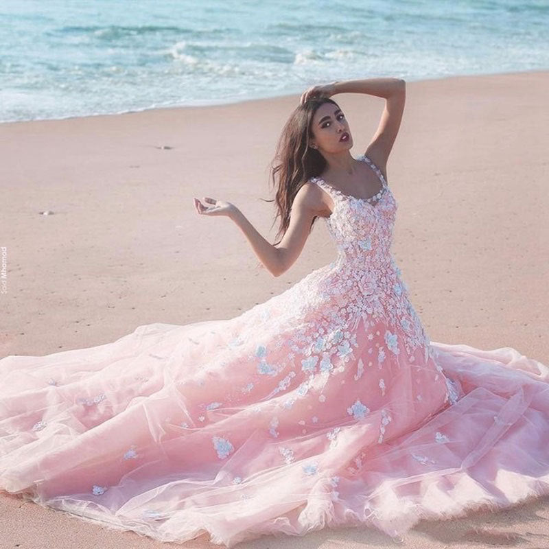 Pink Elegant Lace Embroidered Evening Dress