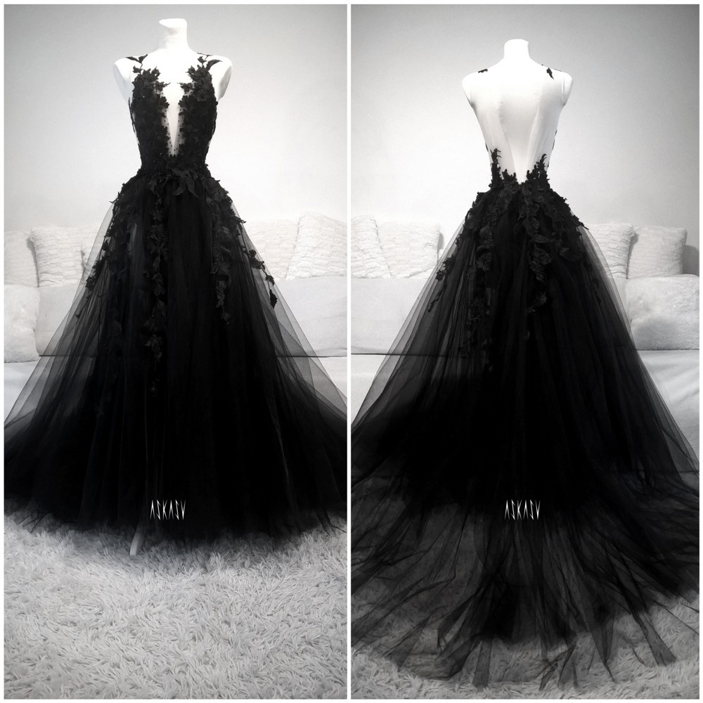 Black Embroidered Sleeveless Prom Dress