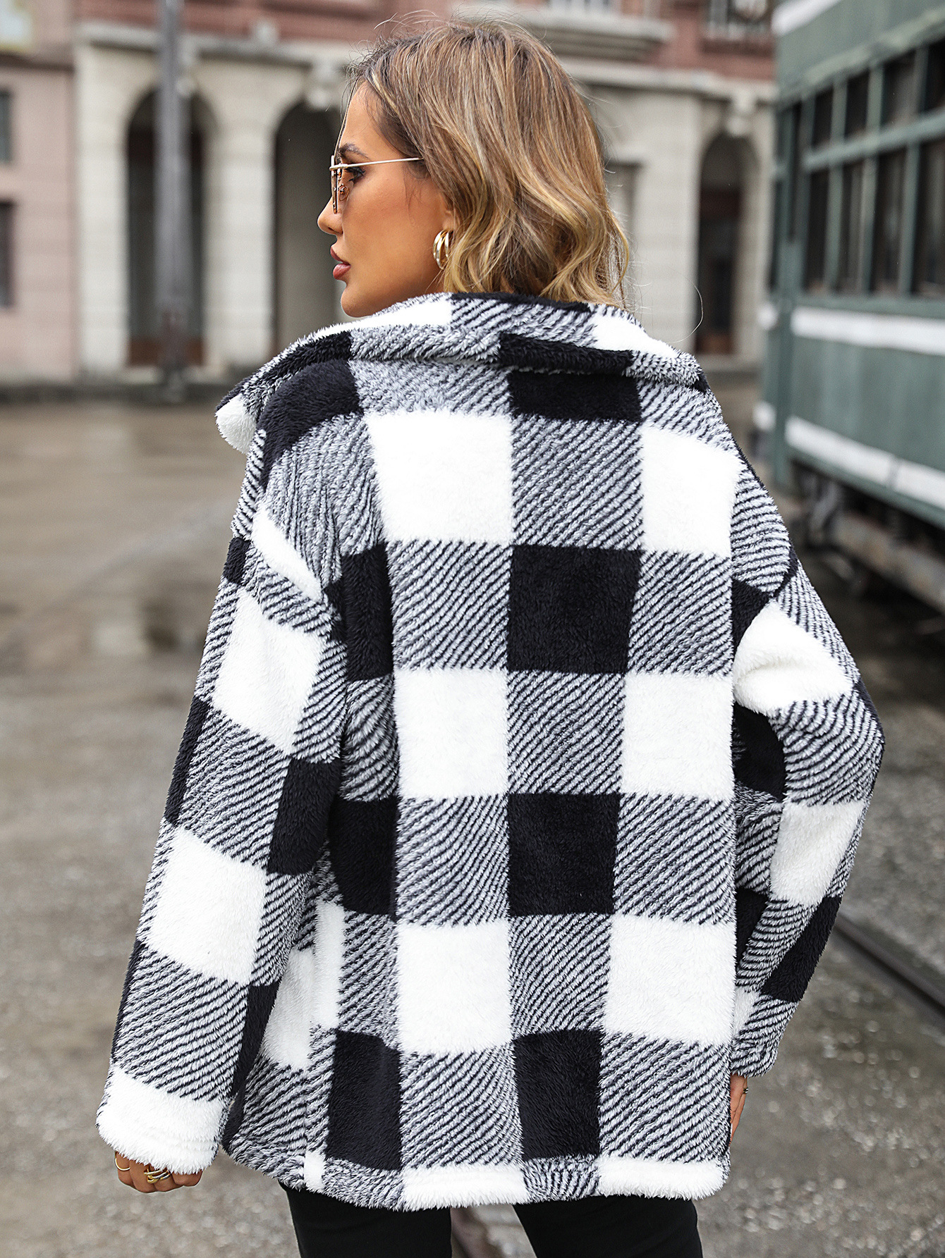 Pocket Plaid Turn Down Collar Coat