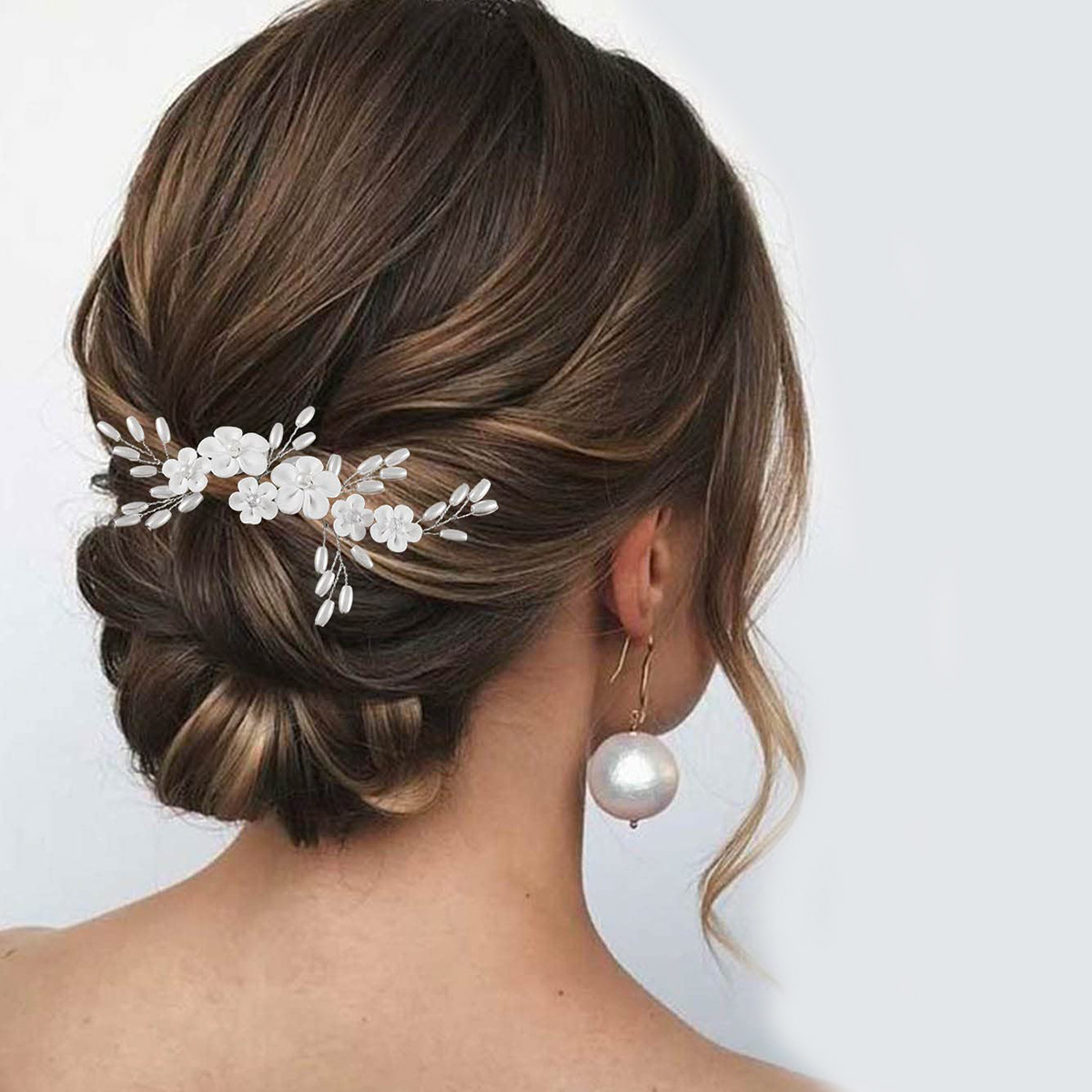 White Soft Pottery Flower and Wheat Pearl Hair Comb