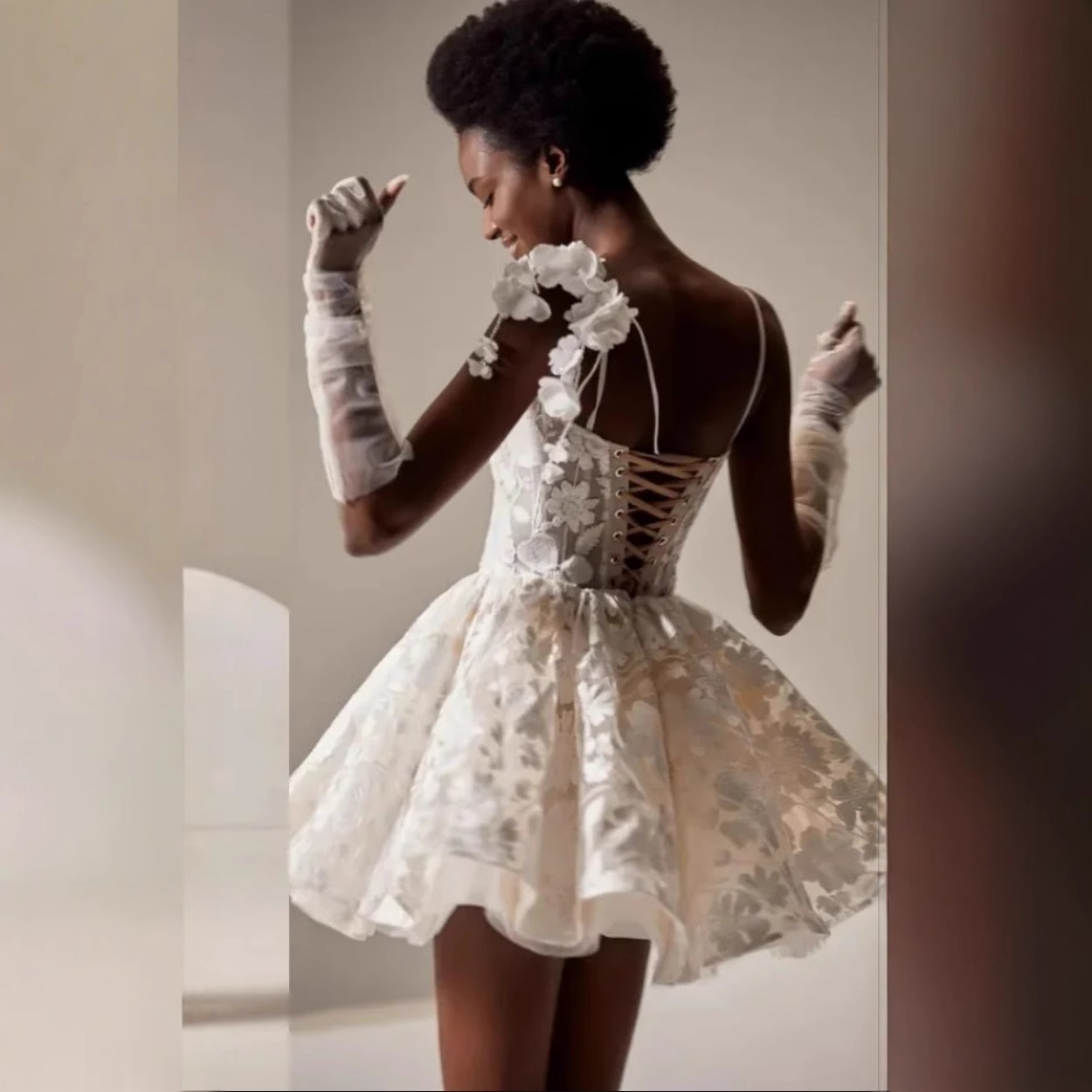 Sweetheart Neck Sleeveless Short Bridal Dress