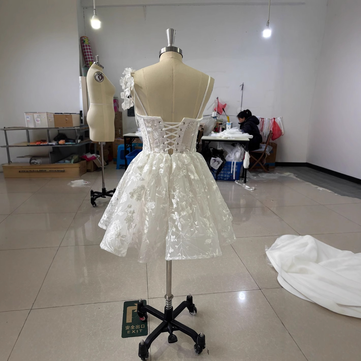 Sweetheart Neck Sleeveless Short Bridal Dress