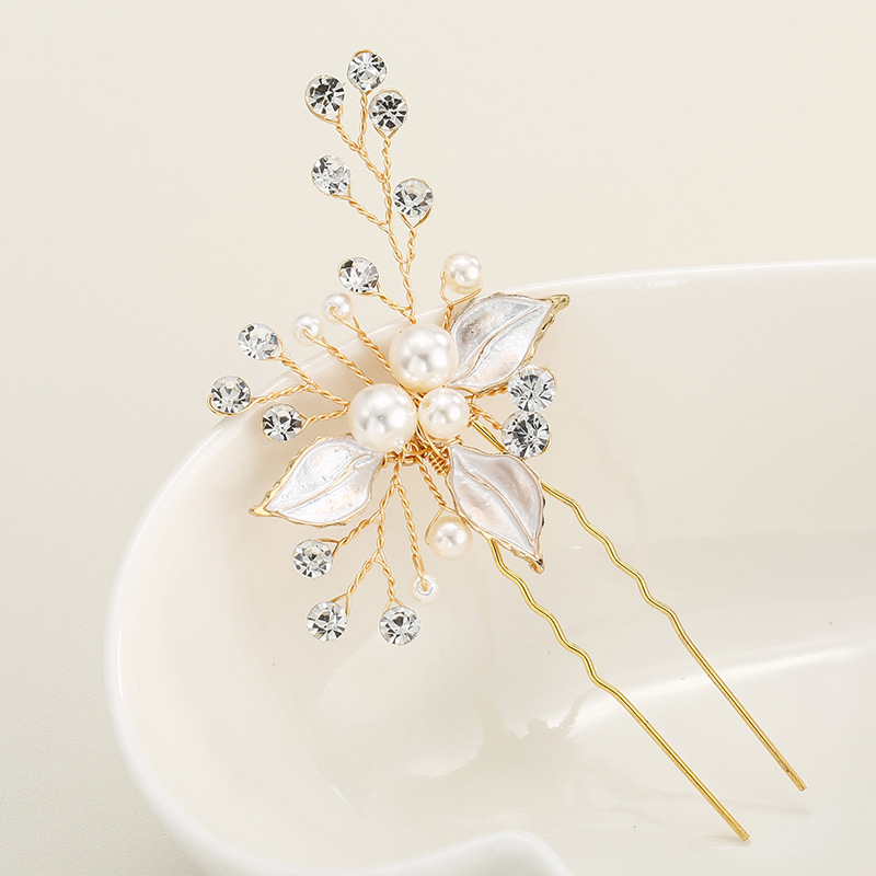 Ivory Leaf & Pearl Detailing U-Shaped Hair Comb