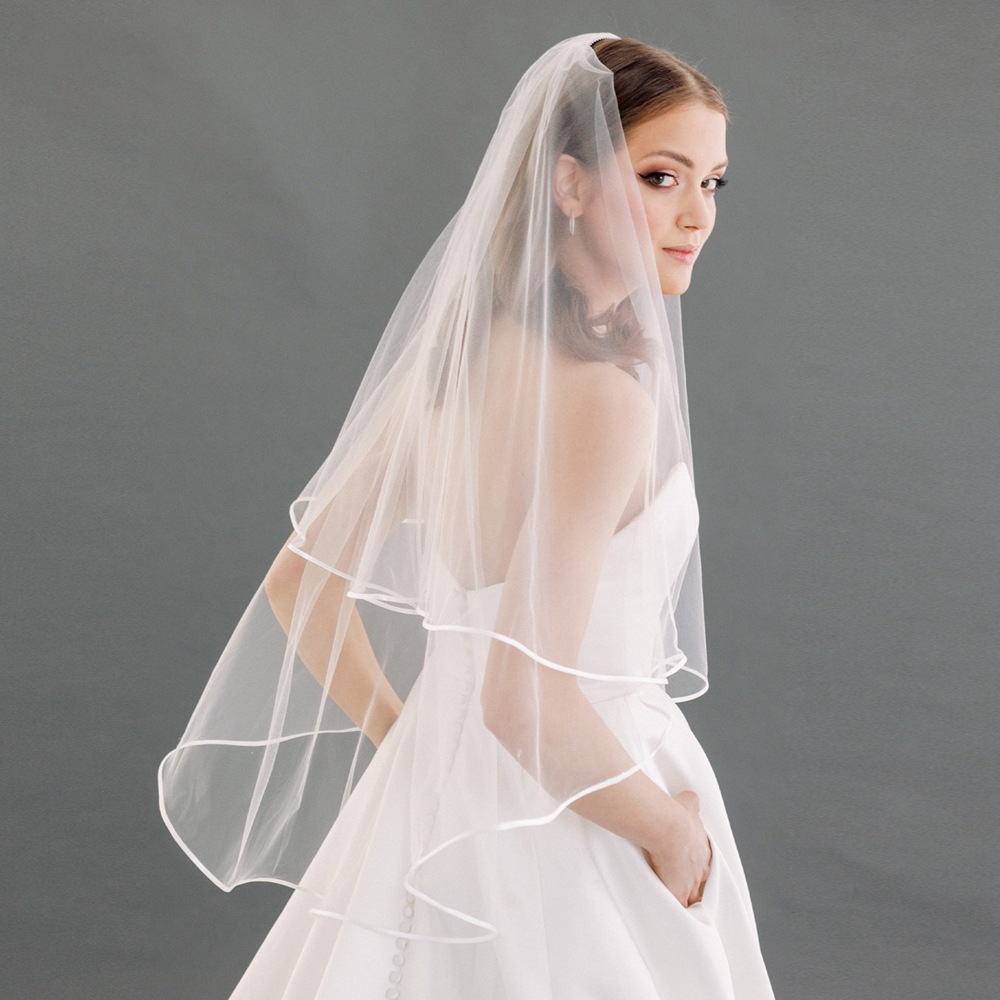 Elegant Double Tier Satin Edge Bridal Veil With Hair Comb