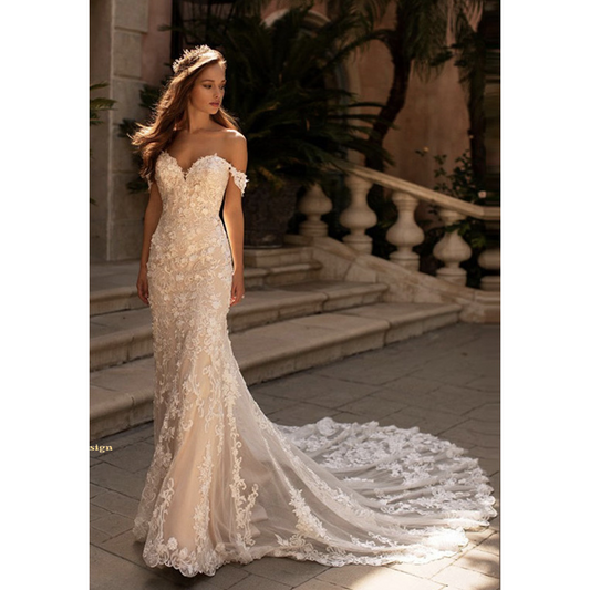 Sweetheart Short Sleeves Court Train Lace Wedding Dresses With Appliques Lace